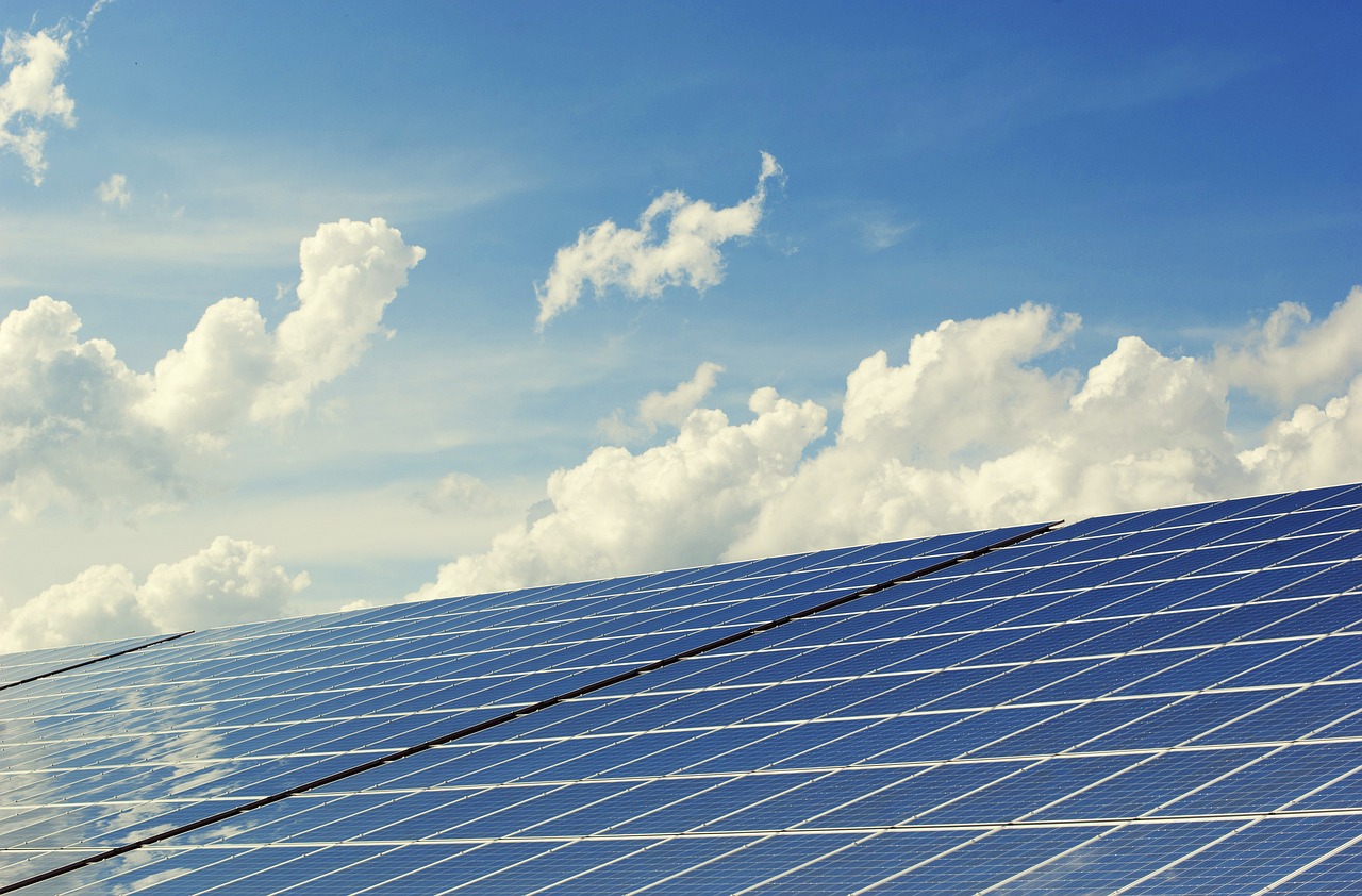 Overweeg je zonnepanelen? Dit is alles wat je moet weten